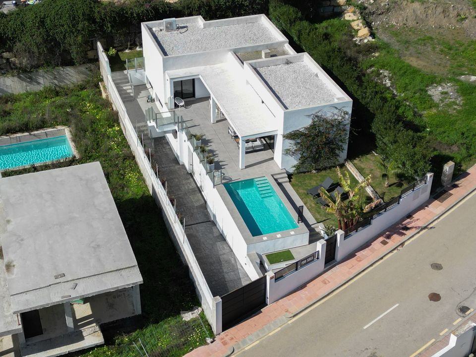 Villa i Estepona, Malaga - foto 1